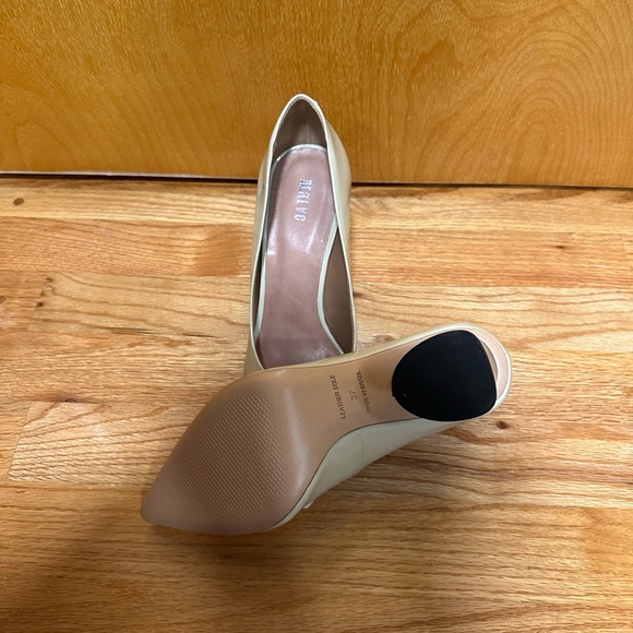 Maeve Cream Modern Pump Heels - Picture 6 of 7